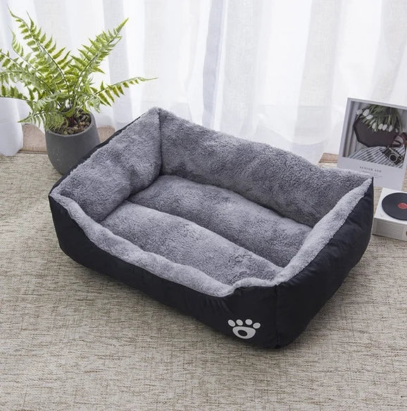 Plush Dog Bed – Non-Slip & Bite-Resistant