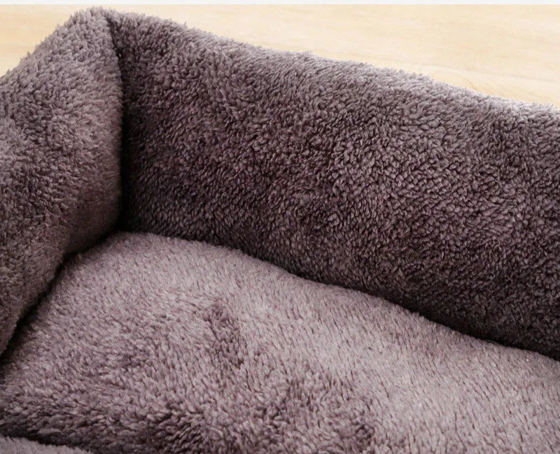 Plush Dog Bed – Non-Slip & Bite-Resistant