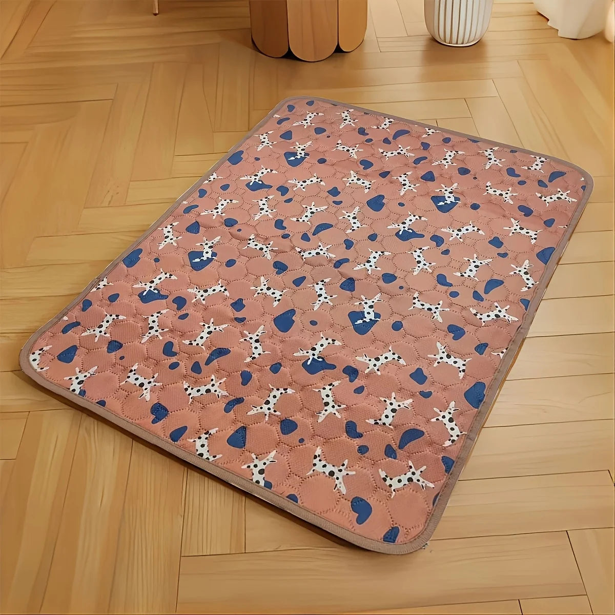 Reusable Waterproof Pet Mat for Dogs & Cats – Absorbent & Washable