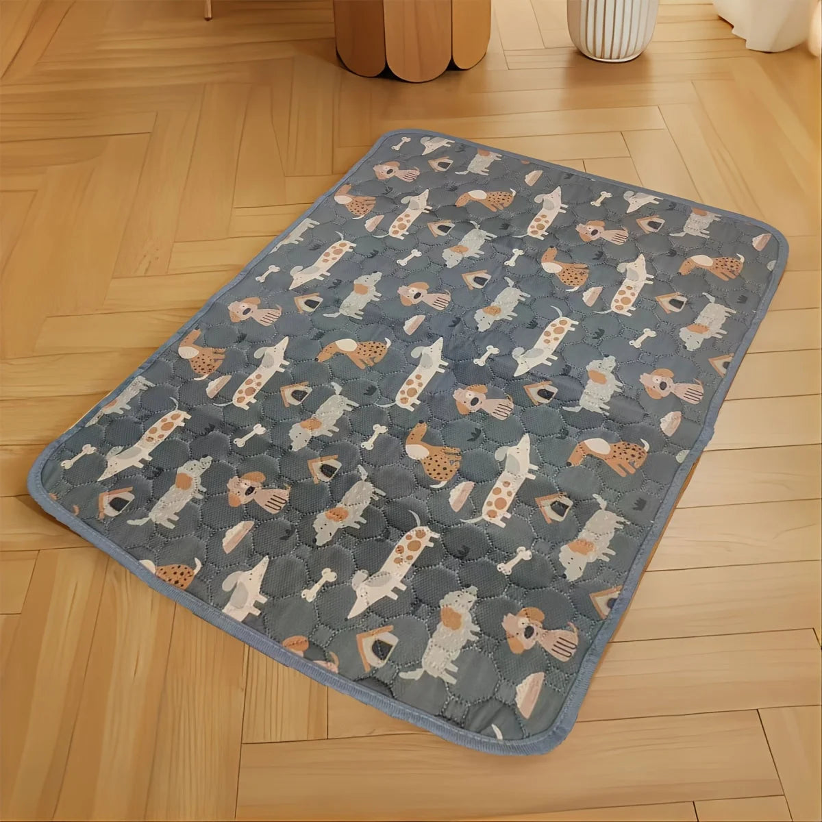 Reusable Waterproof Pet Mat for Dogs & Cats – Absorbent & Washable