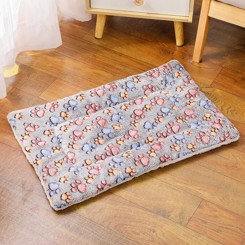 Double-Sided Pet Mat for Dogs & Cats – Warm, Soft & Machine Washable