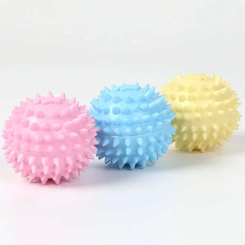 Interactive Paw Print Chew Ball for Dogs & Cats – TPR Dental Cleaning Toy