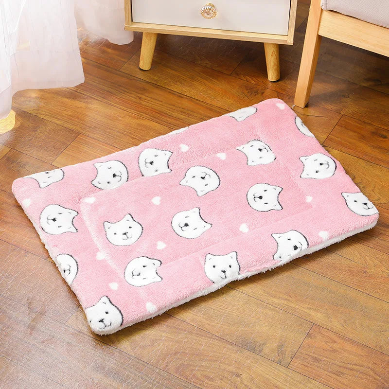 Double-Sided Pet Mat for Dogs & Cats – Warm, Soft & Machine Washable